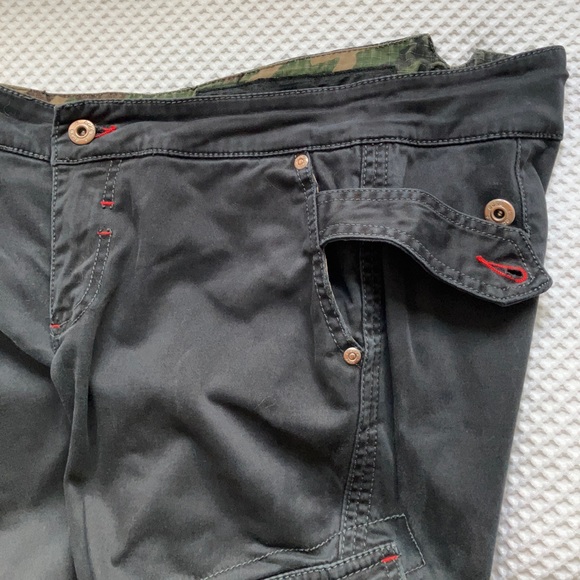 Ecko Red cargo pants - Picture 3 of 8